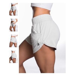 Sand Dunes Ptula shorts small: $33 🅿️🅿️